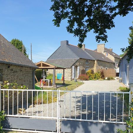 Charming Traditional 2-Bed Cottage Near Plémet المظهر الخارجي الصورة