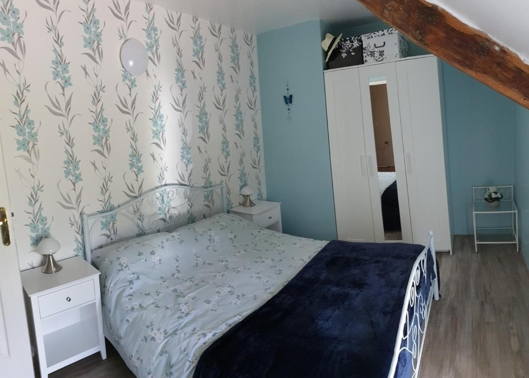 Charming Traditional 2-Bed Cottage Near Plémet المظهر الخارجي الصورة