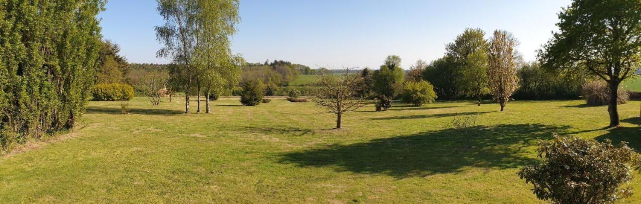 Charming Traditional 2-Bed Cottage Near Plémet المظهر الخارجي الصورة