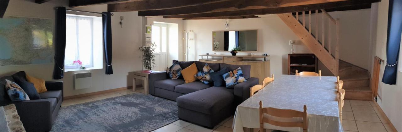 Charming Traditional 2-Bed Cottage Near Plémet المظهر الخارجي الصورة